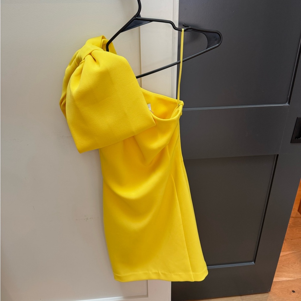 NWT - Rebecca Vallance - Yellow Bow Cocktail Dress - Size 2